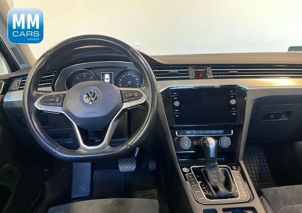 Volkswagen Passat cena 112850 przebieg: 66371, rok produkcji 2019 z Zabrze małe 529